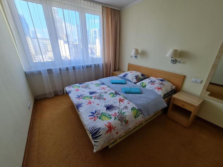 10Q - Z6 Apartament 802 Varsóvia Exterior foto